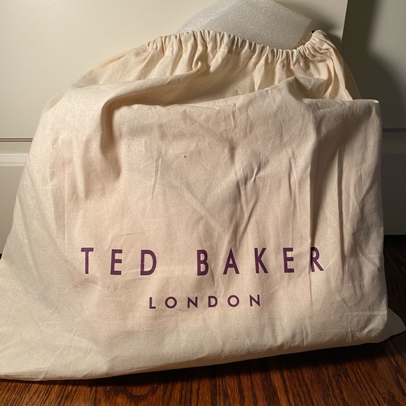 Ted Baker London Ariel Crosshatch Shopper w/ Pouch - Picture 2 of 6